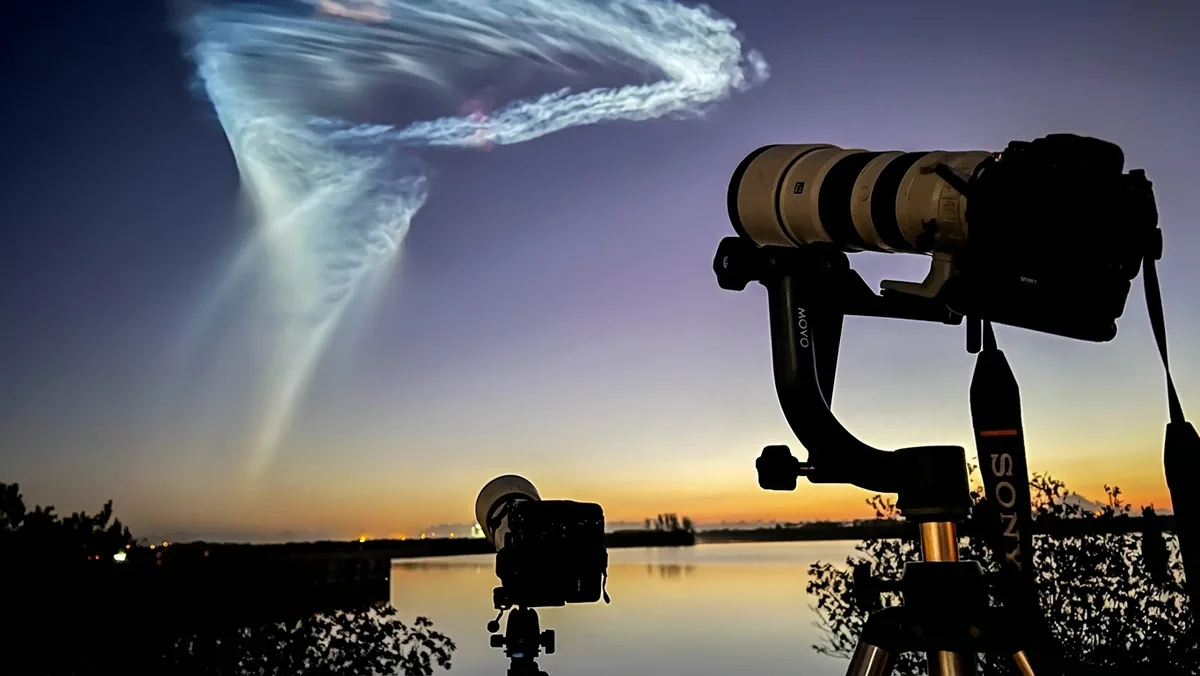 SpaceX 'jellyfish' dazzles Space Coast, Artemis II nears launch, rescue partnership expands