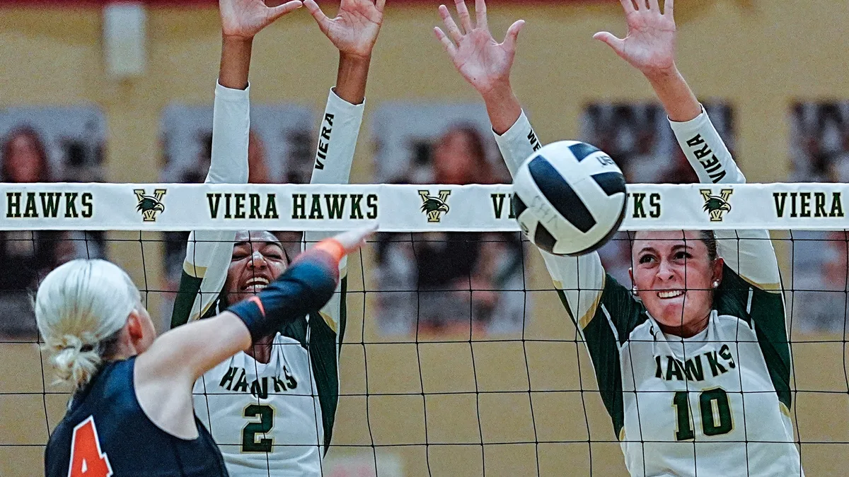 Viera High volleyball dominates Spruce Creek in straight-sets win